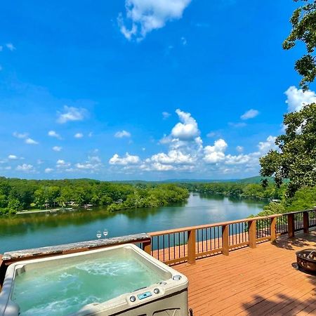 Hot Springs Waterfront Escape With Hot Tub! Villa Ngoại thất bức ảnh